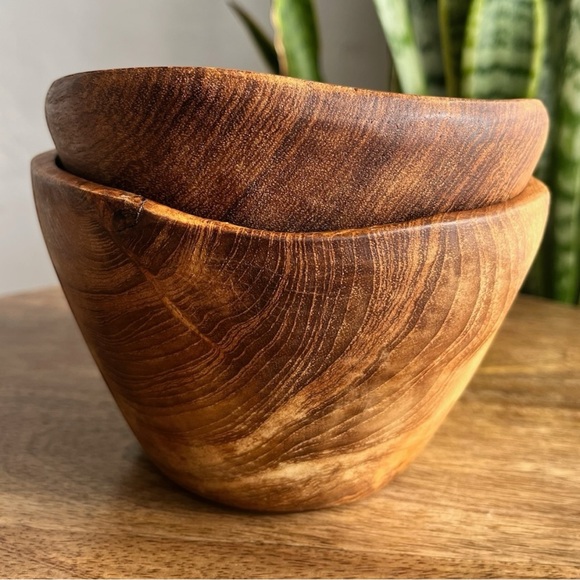 Pair of Carved Wooden Nesting Bowls - Picture 11 of 11